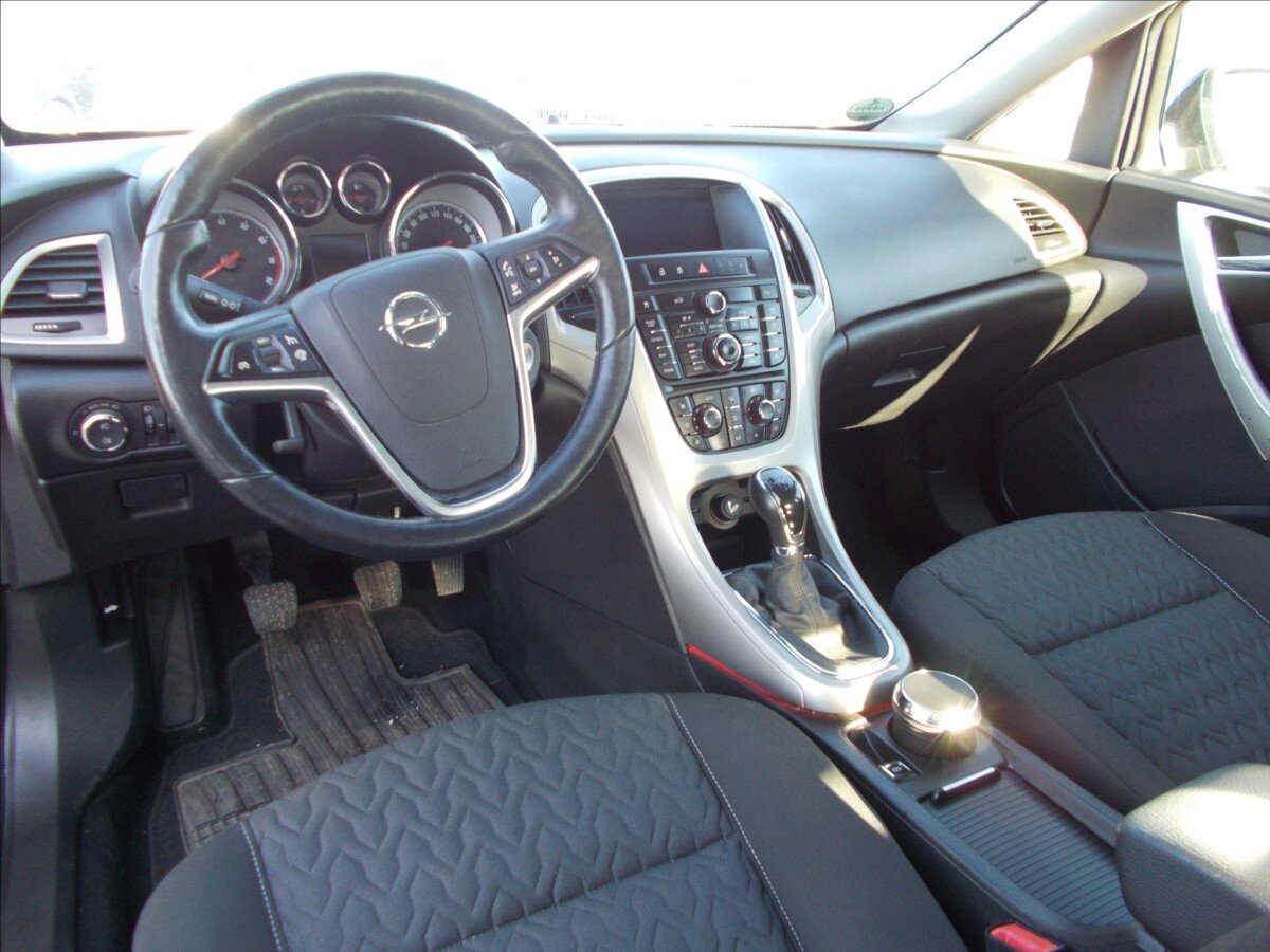 Opel Astra Sedan / Limuzína 1,4 l 103 kw