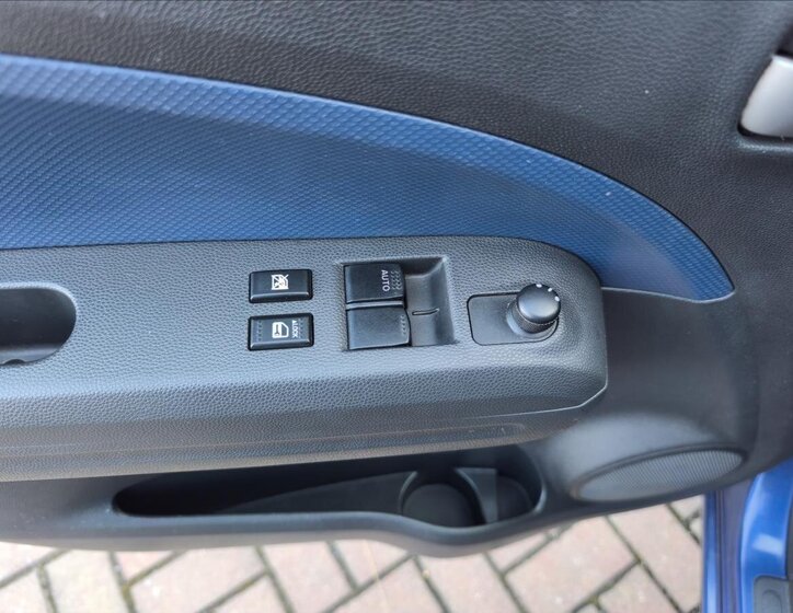 Opel Agila Hatchback 1,2 l 63 kw