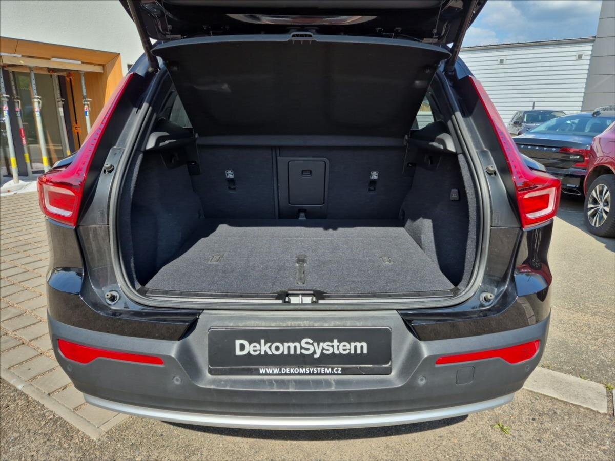 Volvo XC40 SUV 2,0 l 120 kw