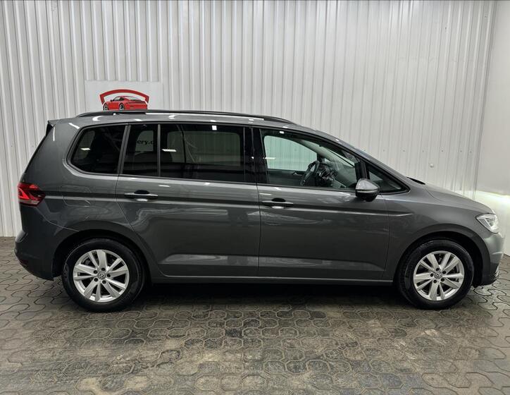 Volkswagen Touran 10