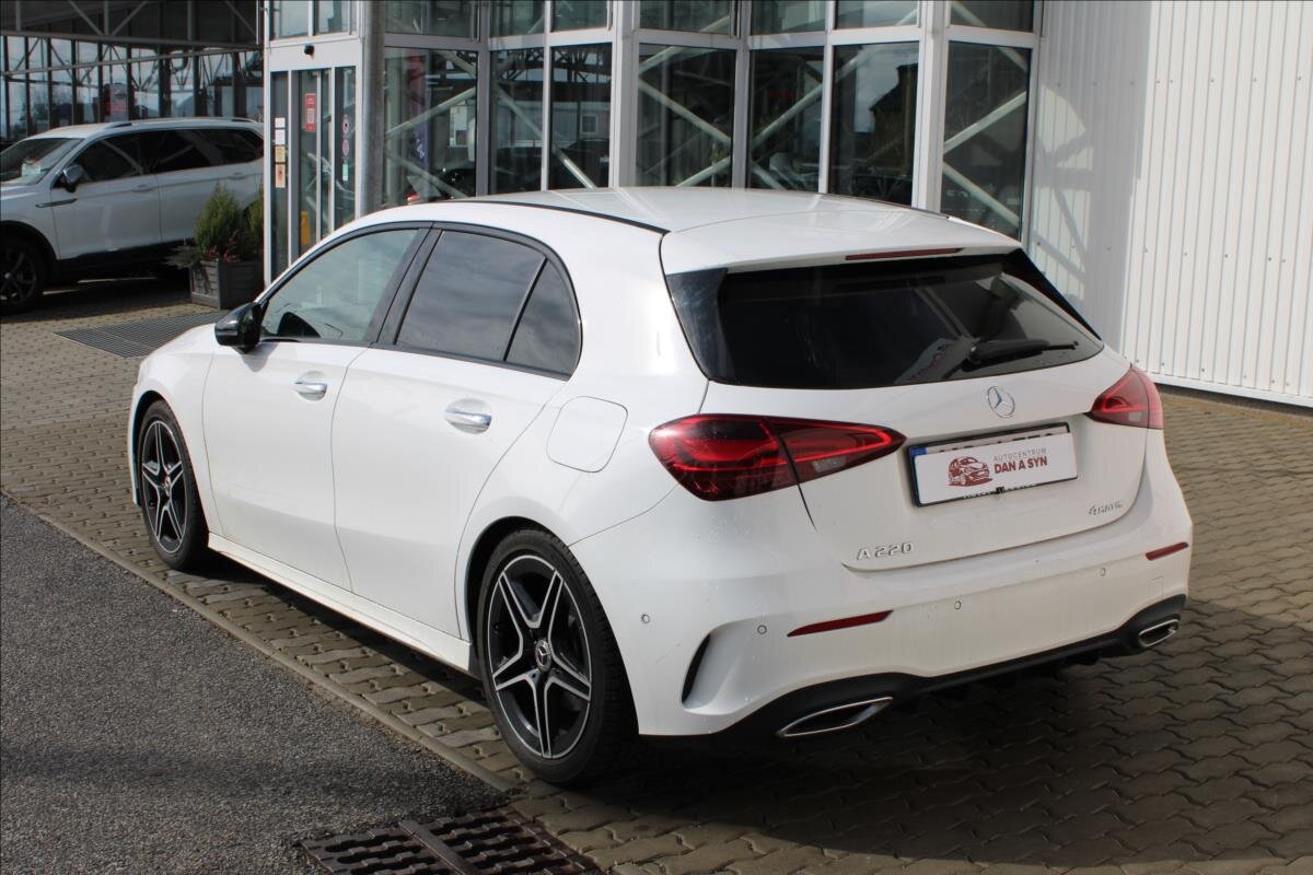 Mercedes-Benz Třídy A Hatchback 2,0 l 140 kw