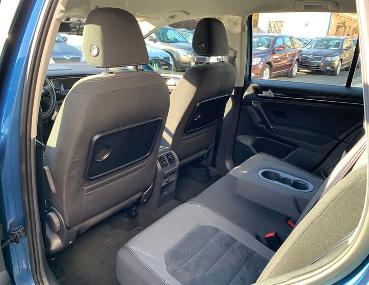 Volkswagen Golf Sportsvan 17