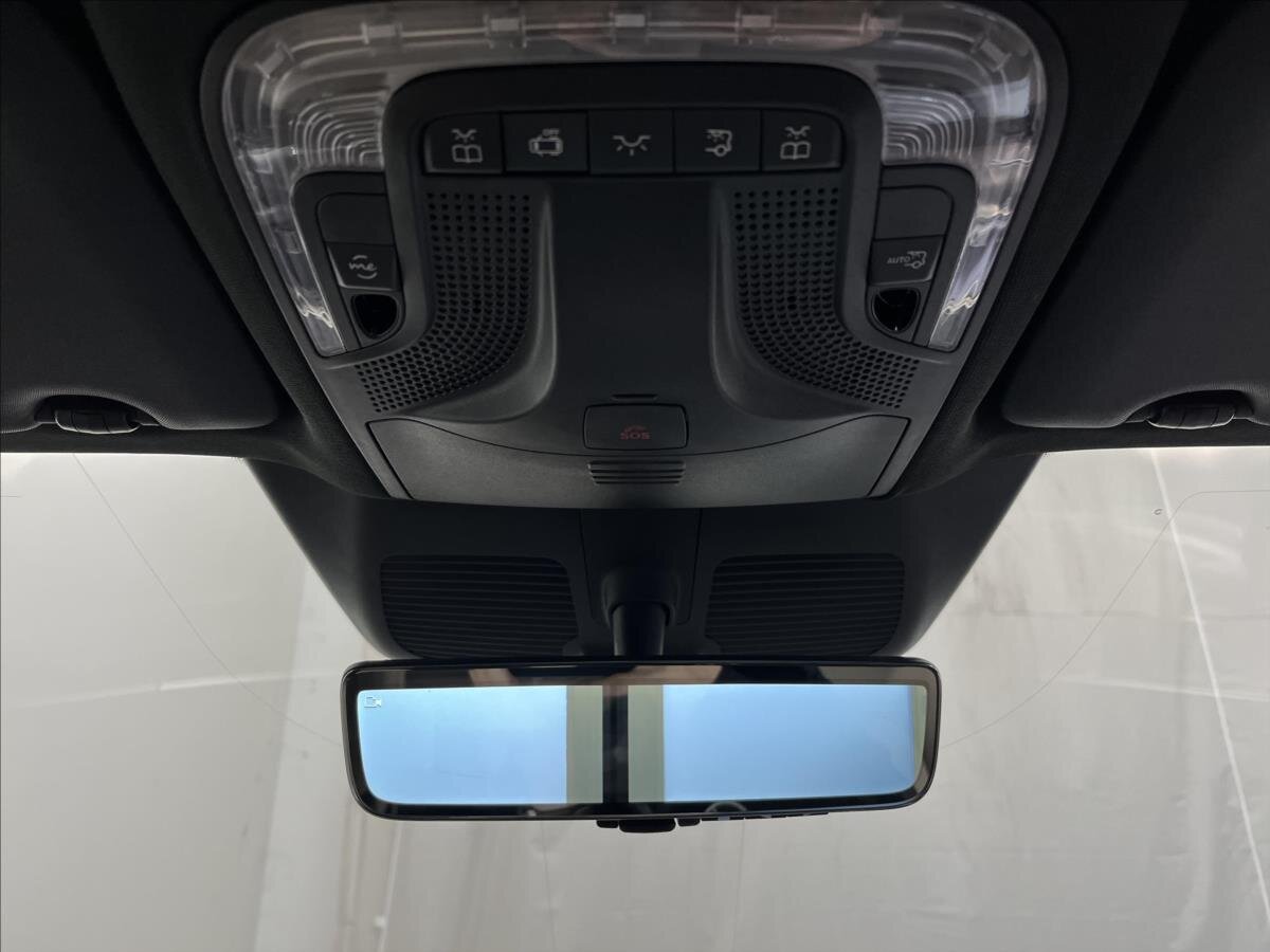 Mercedes-Benz Třídy V MPV 2,0 l 174 kw