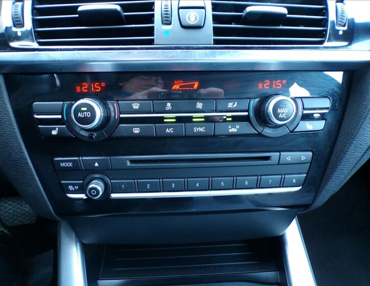 BMW X4 Sedan / Limuzína 3,0 l 190 kw