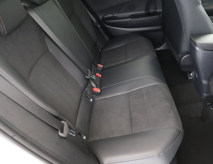 Toyota C-HR SUV 2,0 l 112 kw