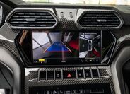 Lamborghini Urus 12