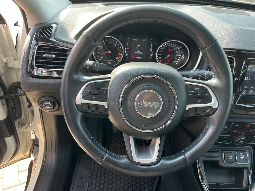 Jeep Compass SUV / Terénní 1,3 l 96 kw