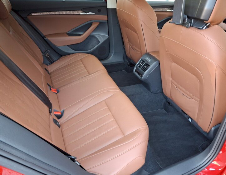 Škoda Superb Kombi 1,5 l 150 kw