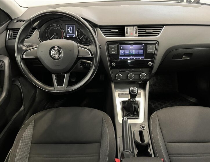 Škoda Octavia Liftback 1,8 l 132 kw