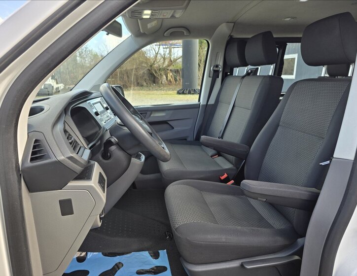 Volkswagen Transporter VAN / Minibus 2,0 l 810 kw