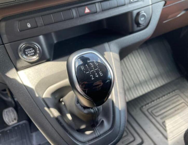 Toyota ProAce Verso 47