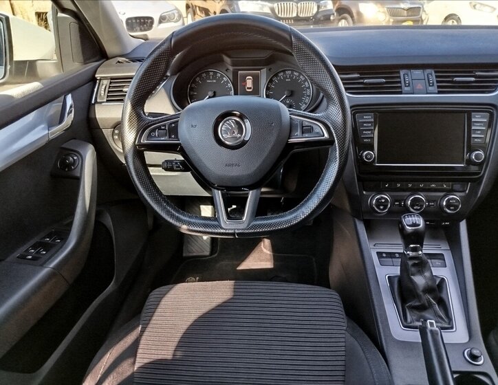 Škoda Octavia Kombi 2,0 l 110 kw