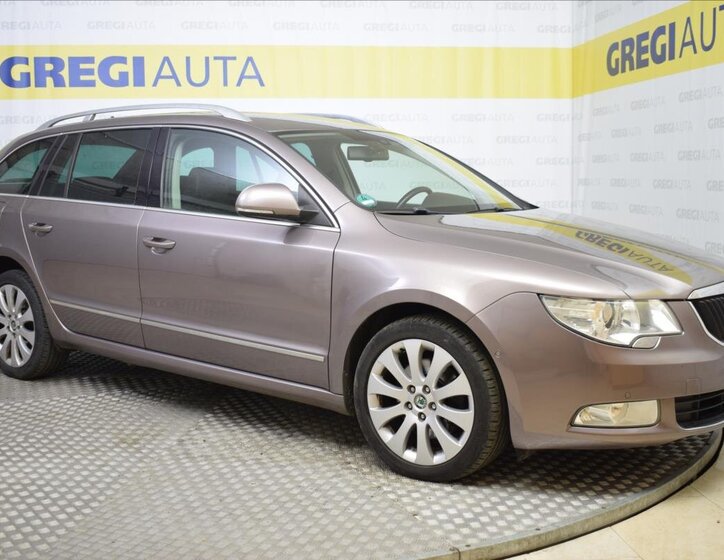Škoda Superb Kombi 2,0 l 125 kw