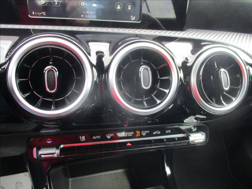 Mercedes-Benz CLA Kombi 1,5 l 85 kw