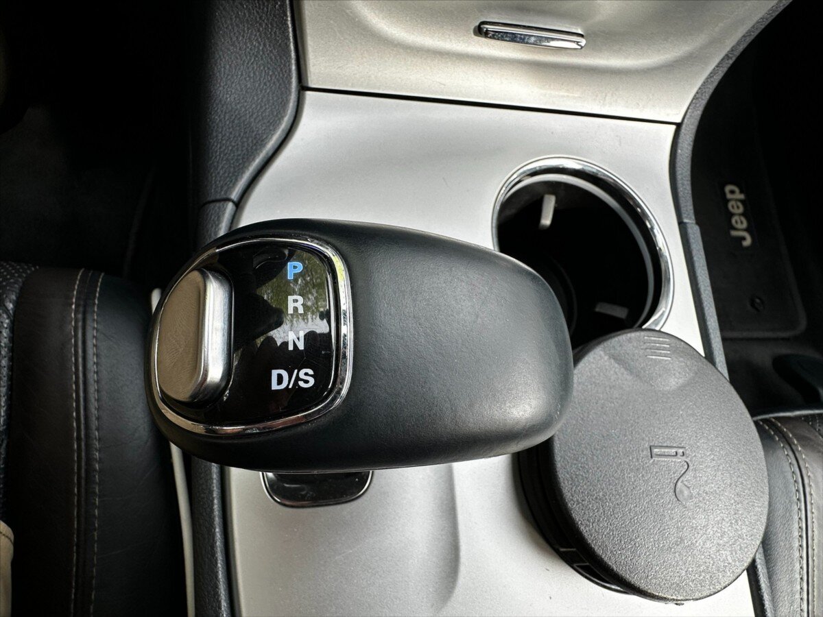 Jeep Grand Cherokee Kombi 3,0 l 184 kw