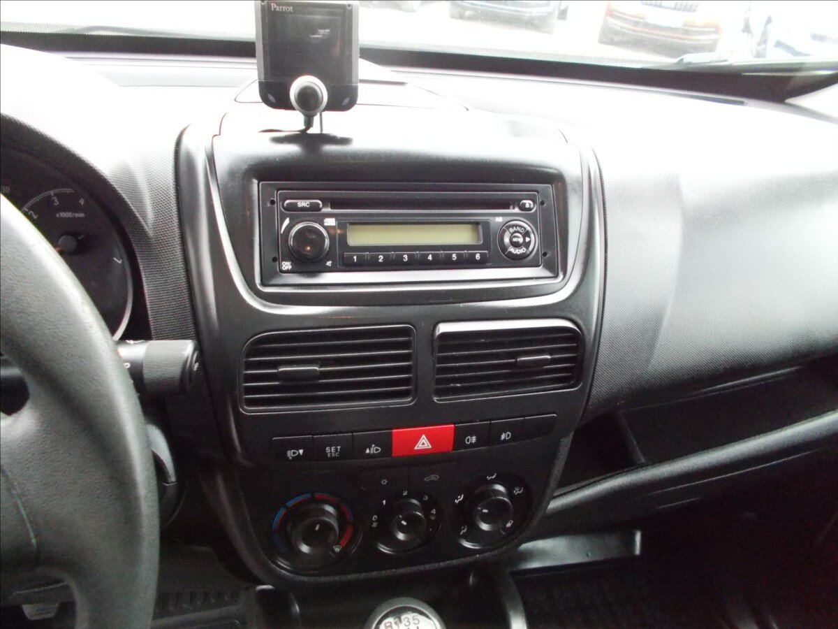 Opel Combo Skříň 1,6 l 77 kw