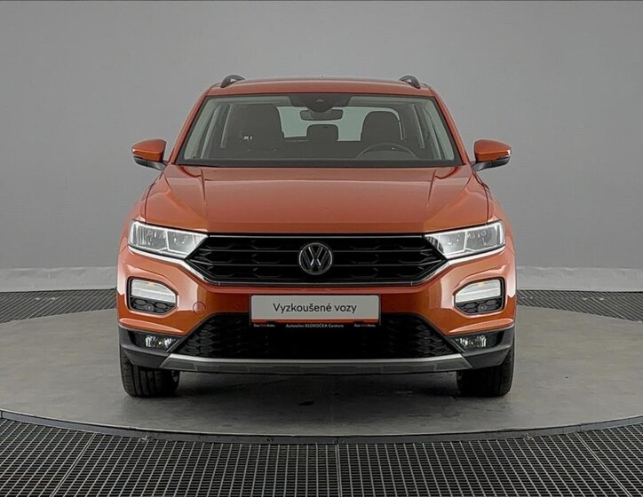 Volkswagen T-Roc SUV / Terénní 1,5 l 110 kw