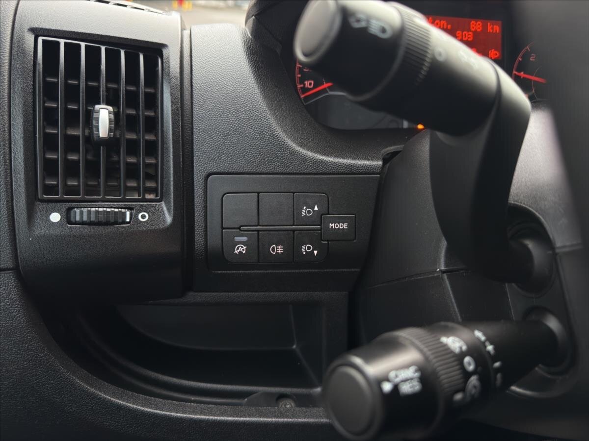 Opel Movano Skříň 2,2 l 103 kw