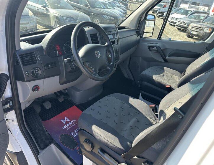 Volkswagen Crafter Skříň 2,0 l 120 kw