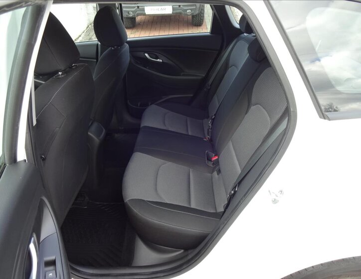 Hyundai i30 Kombi 1,6 l 85 kw