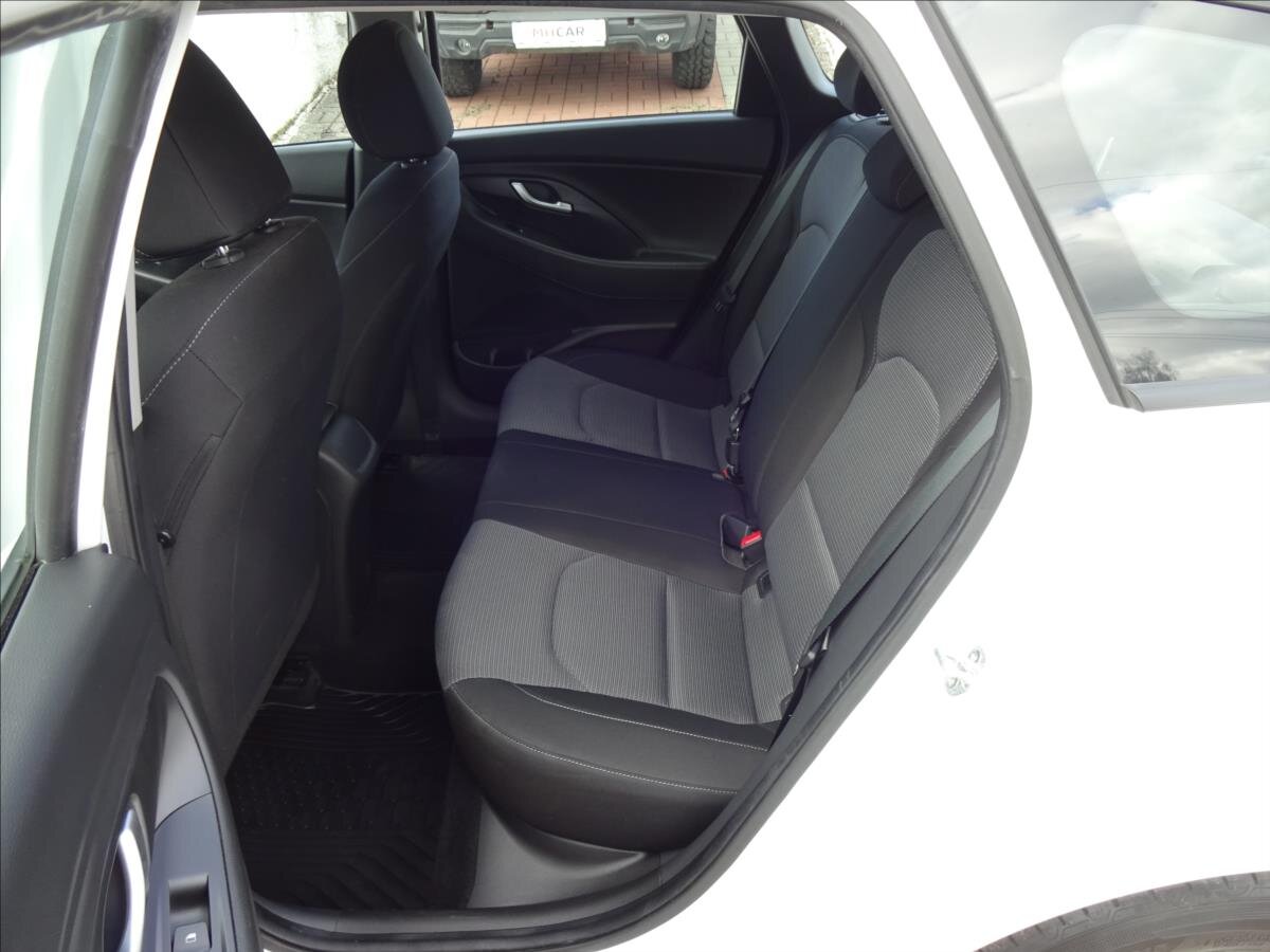 Hyundai i30 Kombi 1,6 l 85 kw