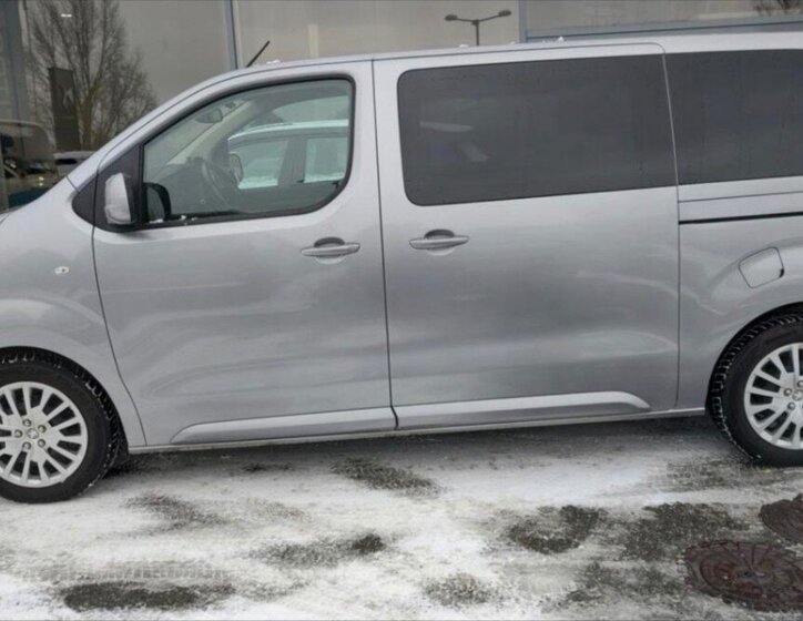 Peugeot Traveller MPV 0,0 110 kw