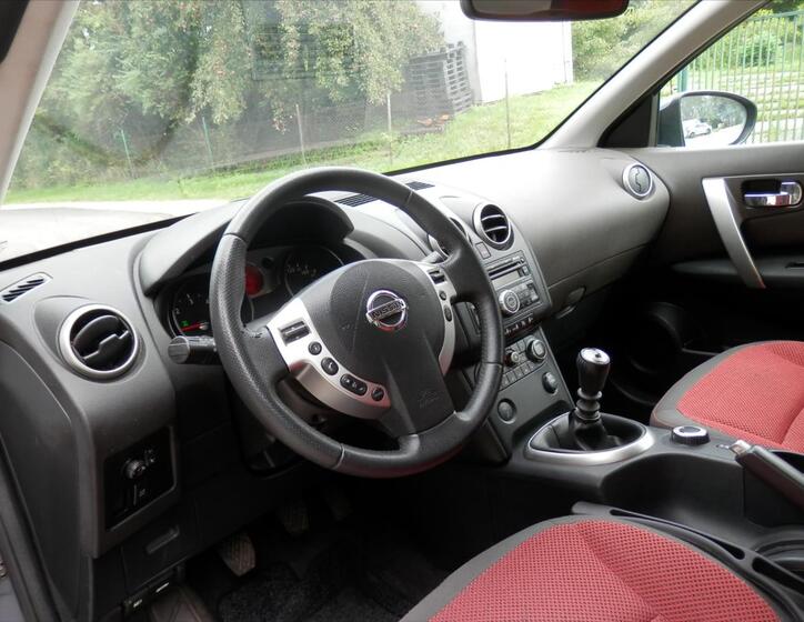 Nissan Qashqai 12