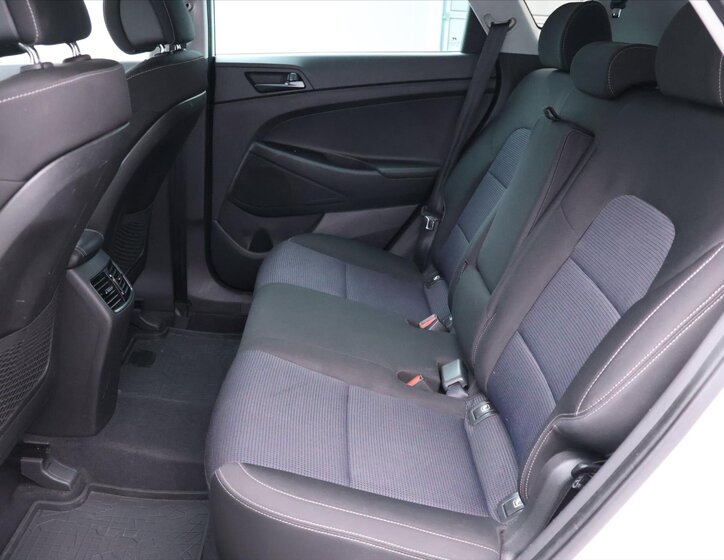 Hyundai Tucson SUV 1,7 l 85 kw