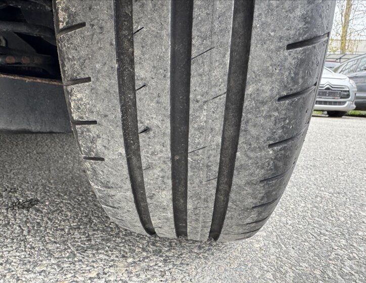 Volkswagen Golf Hatchback 1,6 l 77 kw