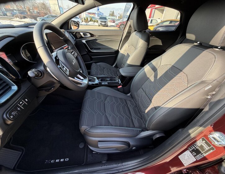 KIA XCeed CUV / Crossover 1,6 l 110 kw