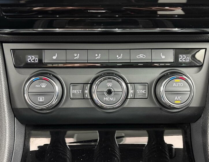 Škoda Superb Kombi 2,0 l 110 kw