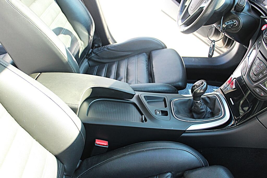 Opel Insignia Kombi 2,0 l 120 kw