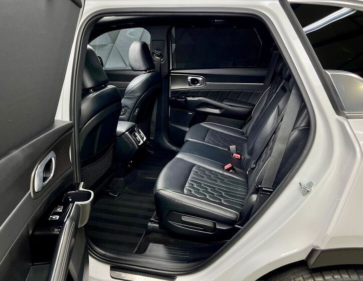 KIA Sorento SUV / Terénní 1,6 l 176 kw