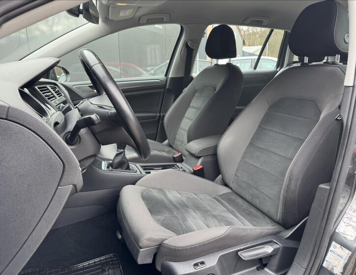 Volkswagen Golf Kombi 999,0 81 kw