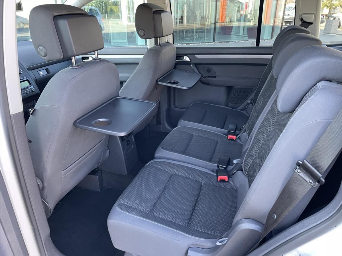 Volkswagen Touran MPV 1,6 l 77 kw