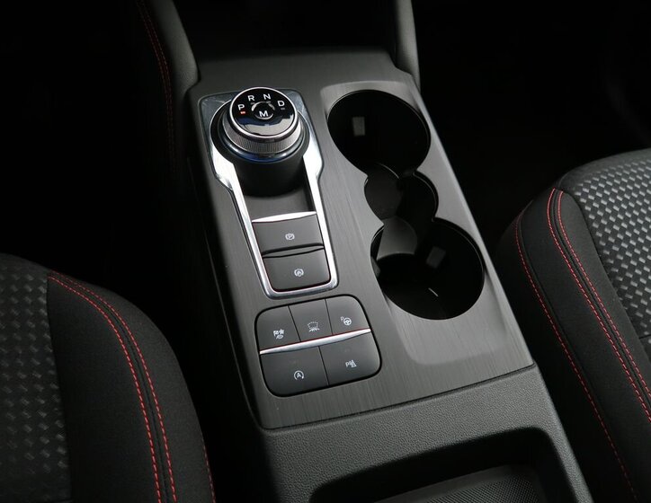 Ford Kuga SUV / Terénní 2,0 l 88 kw