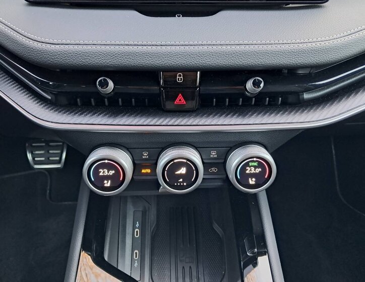 Škoda Superb Liftback 2,0 l 142 kw