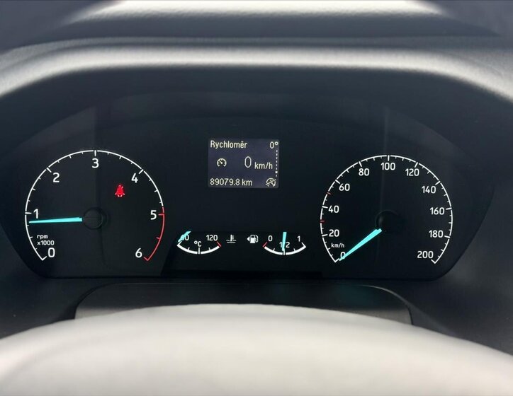 Ford Tourneo Custom 22