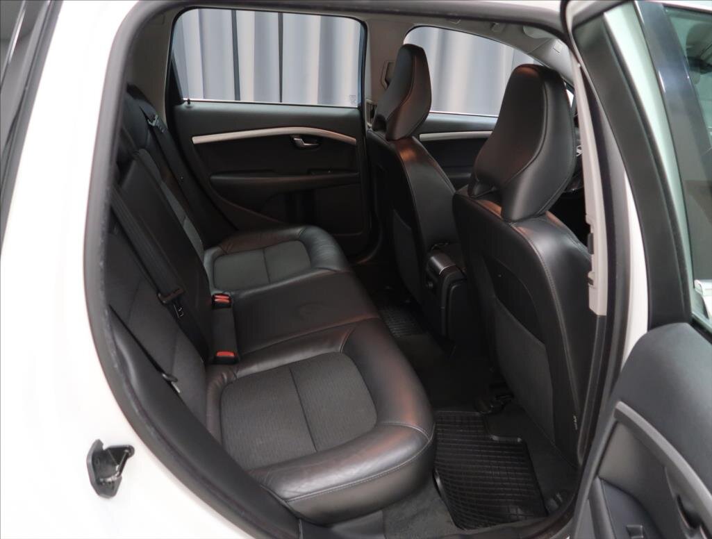 Volvo V70 Kombi 2,4 l 120 kw