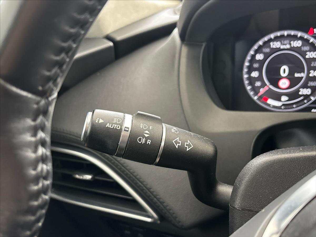 Jaguar F-Pace SUV / Terénní 2,0 l 132 kw