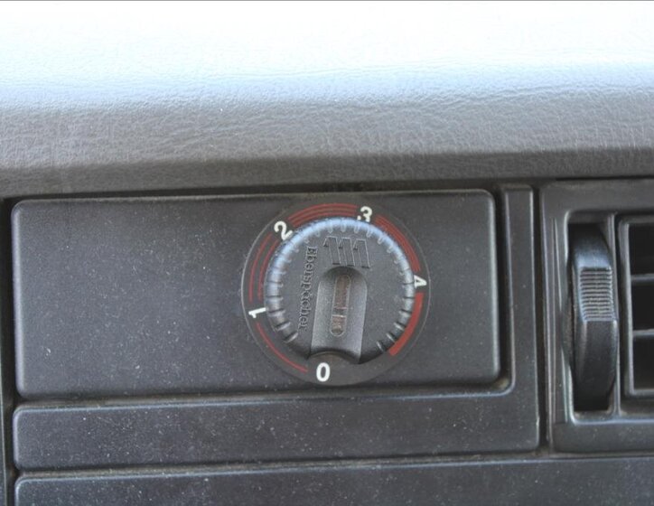 Volkswagen Caravelle Kombi 2,4 l 57 kw