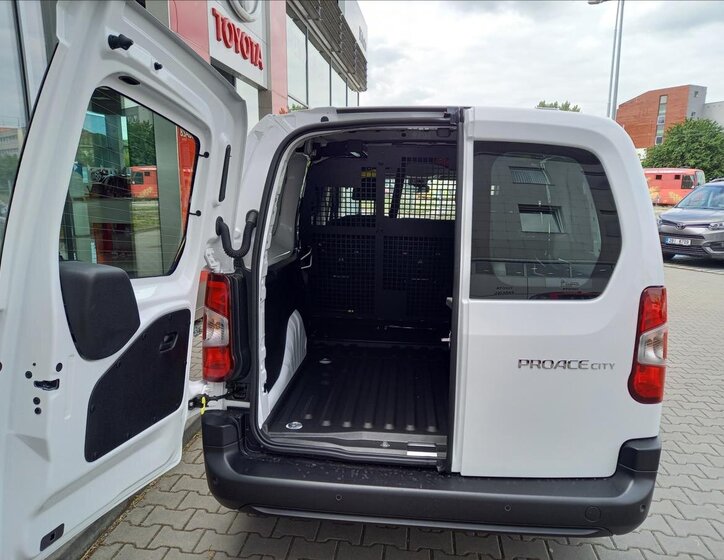 Toyota ProAce City Pick-up 1,5 l 96 kw