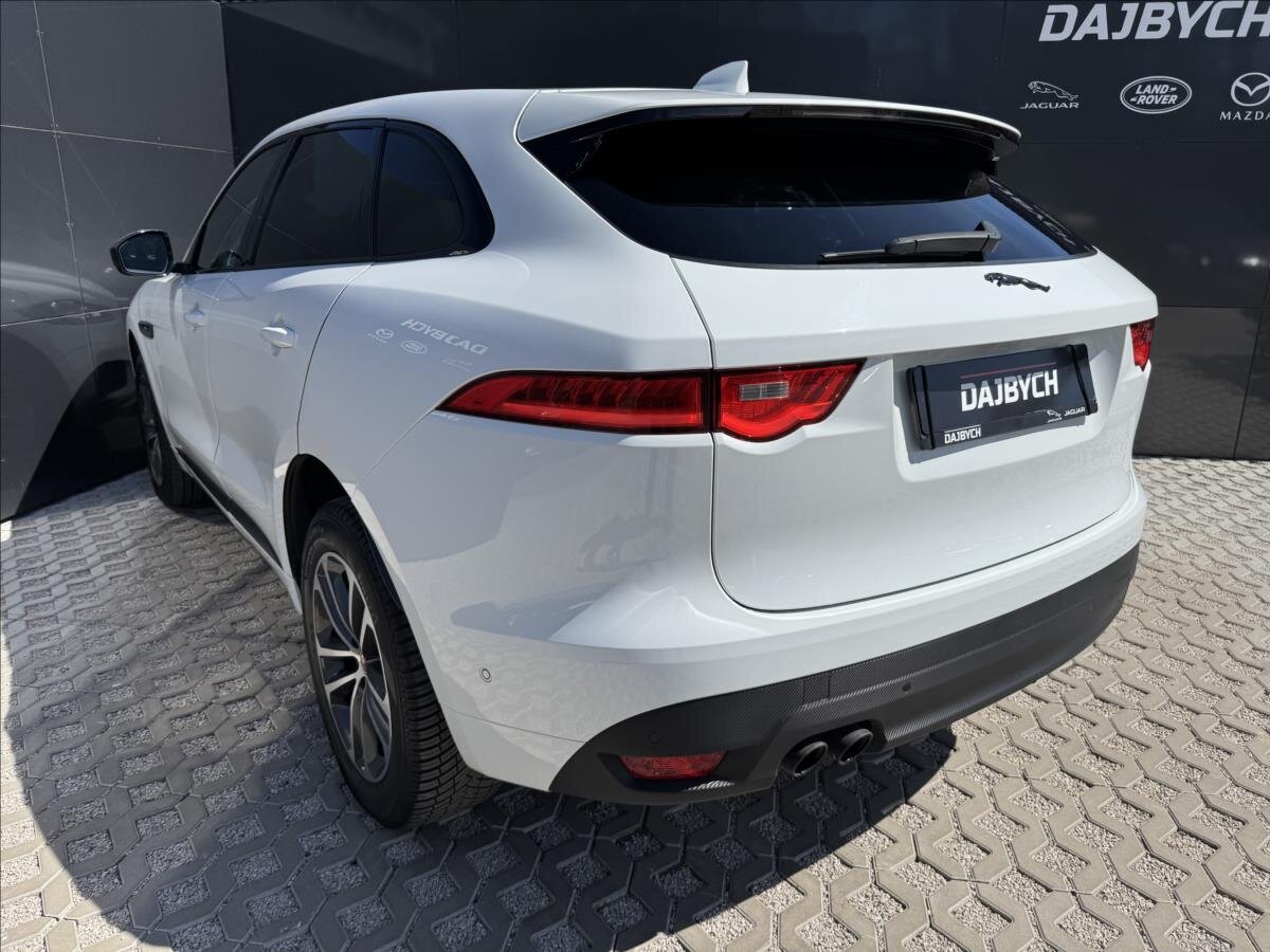 Jaguar F-Pace SUV / Terénní 2,0 l 132 kw