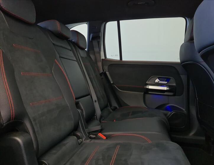 Mercedes-Benz GLB 19