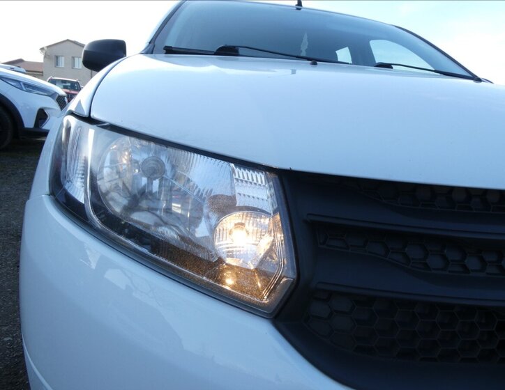 Dacia Sandero Hatchback 1,1 l 55 kw