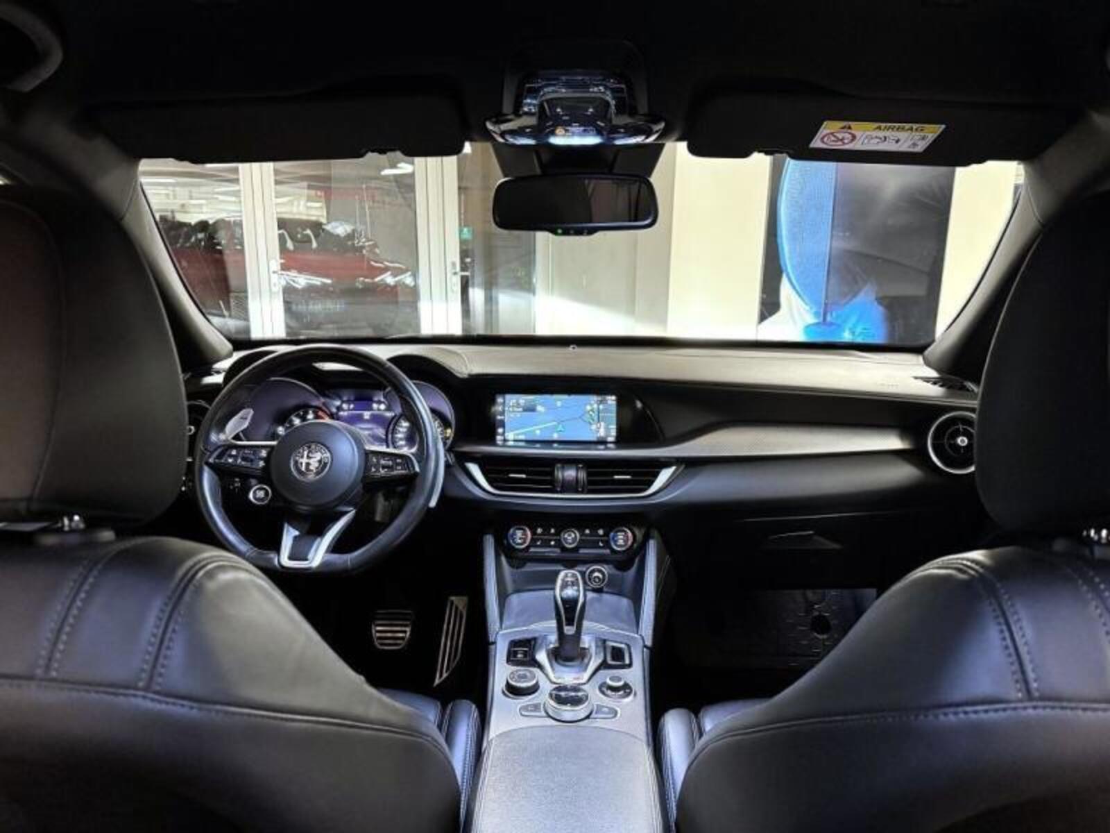 Alfa Romeo Stelvio 19