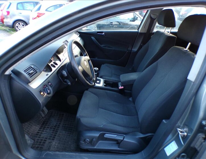 Volkswagen Passat 13