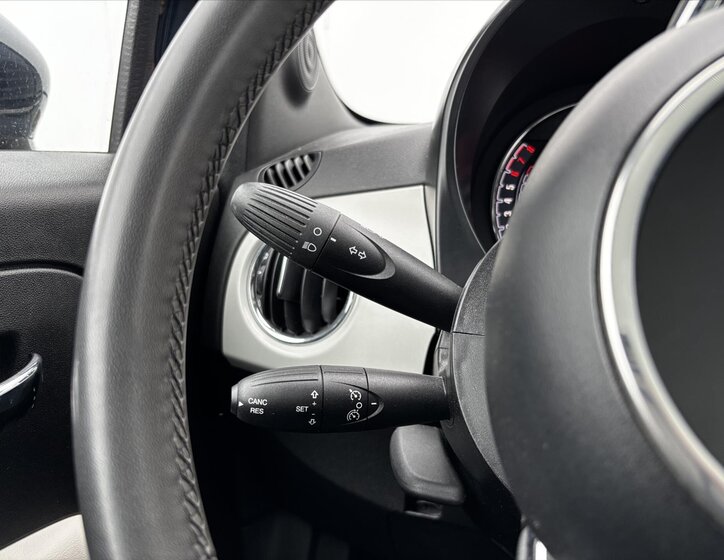 Fiat 500 Hatchback 1,2 l 51 kw