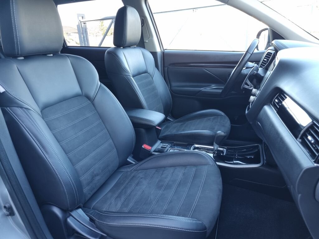 Mitsubishi Outlander SUV / Terénní 2,0 l 110 kw