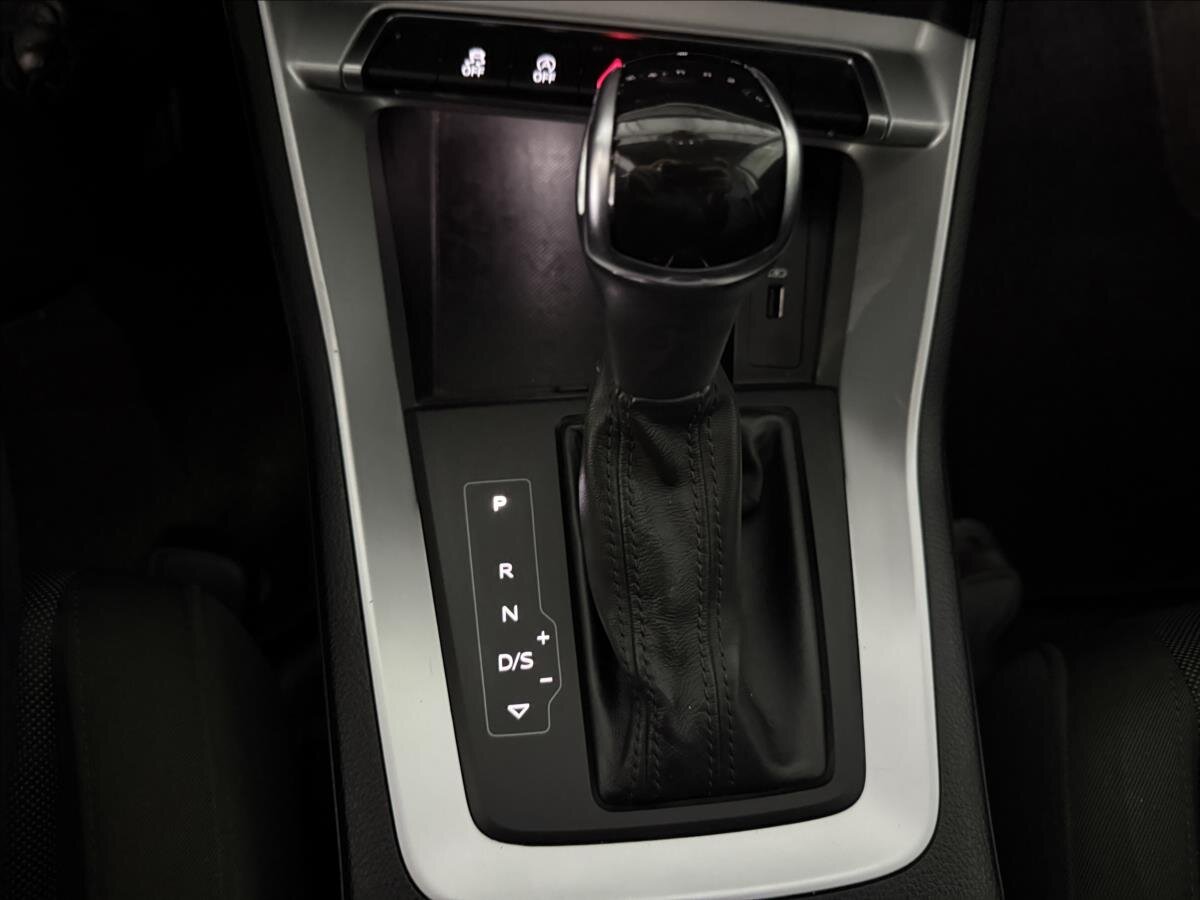 Audi Q3 SUV / Terénní 2,0 l 110 kw